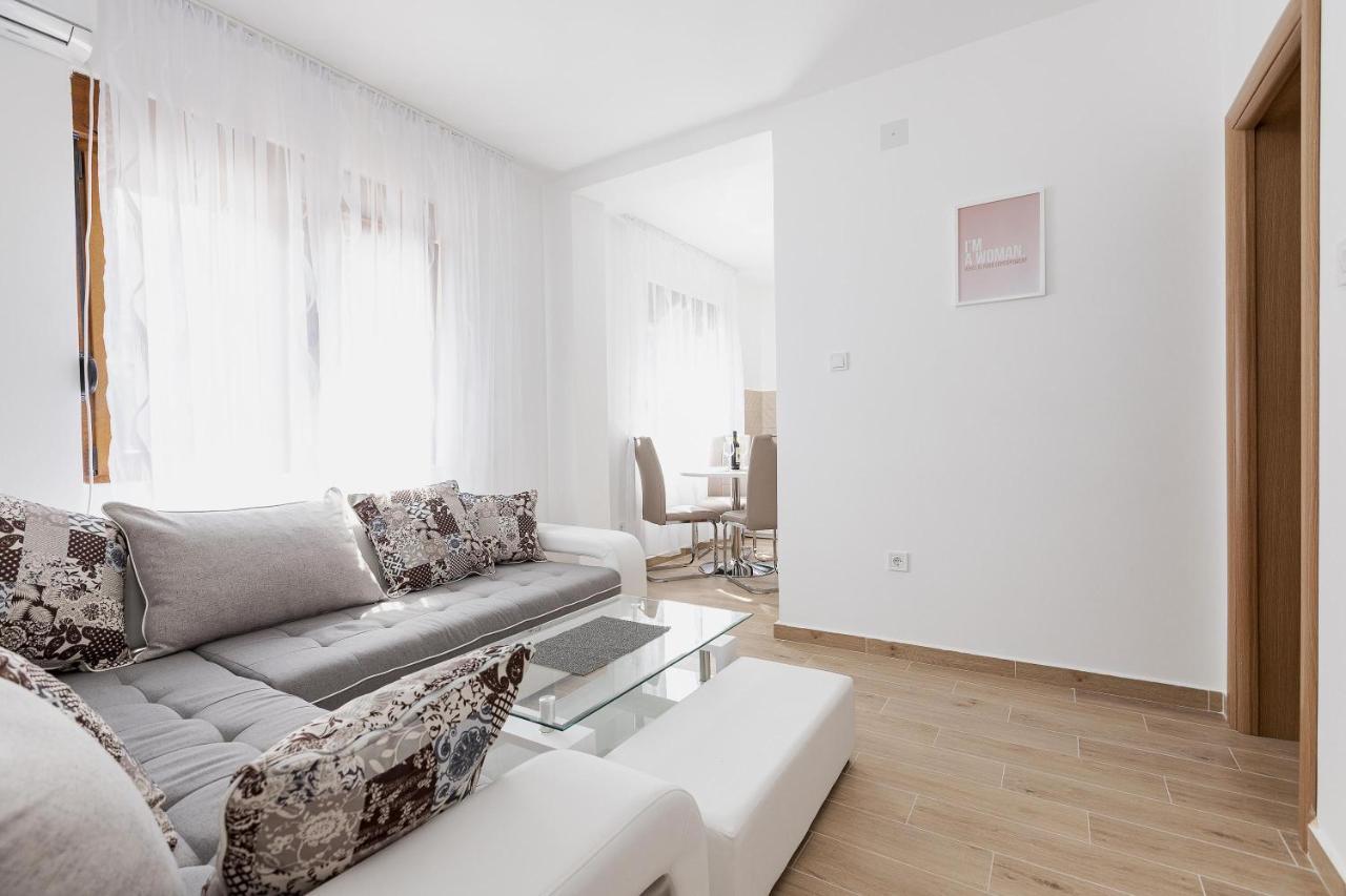 Muo Sea Front Apartments 科托尔 外观 照片